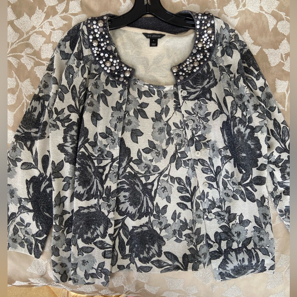 St. John sweater set shimmer floral M - Picture 3 of 9